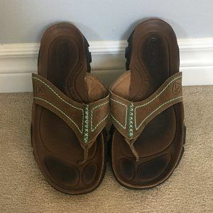 Keen woman's leather thong sandal